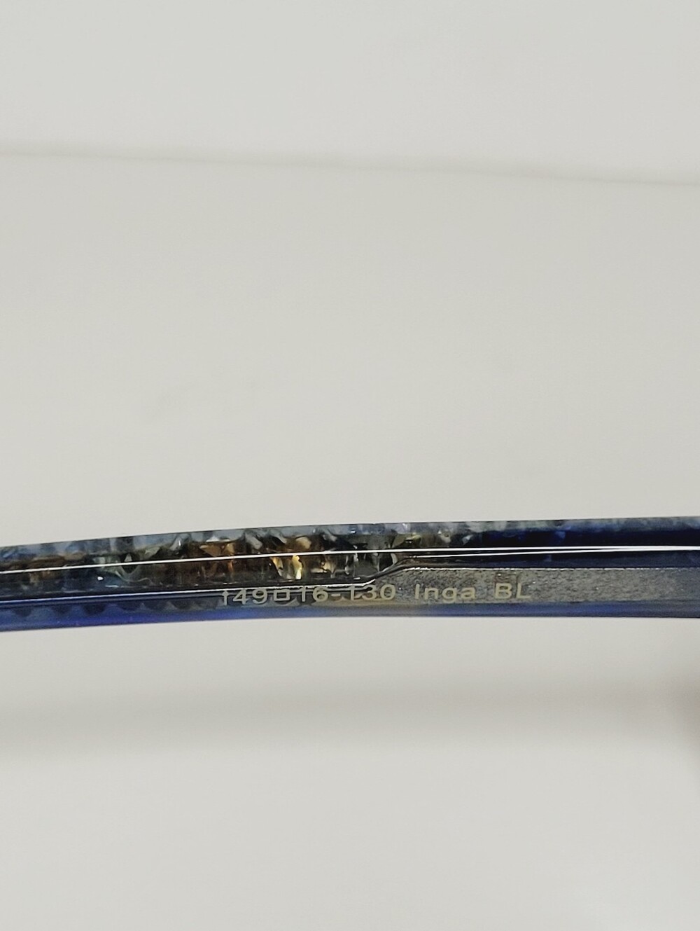 Vera Wang Inga BL Crystal Blue 149-16-130 Eyeglasses With Case No Scratches - Picture 5 of 7